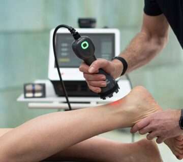 ترمیم بافت‌های آسیب‌دیده با لیزرتراپی