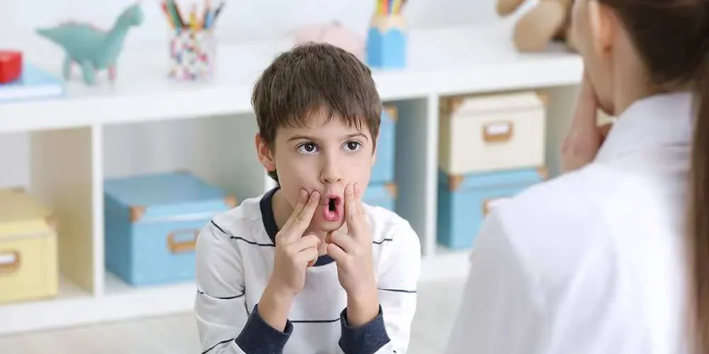 گفتار درمانی